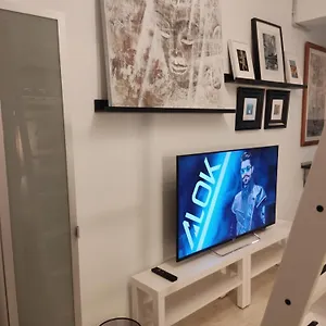 Mini House Loft 25m2 In Villa Barcellona
